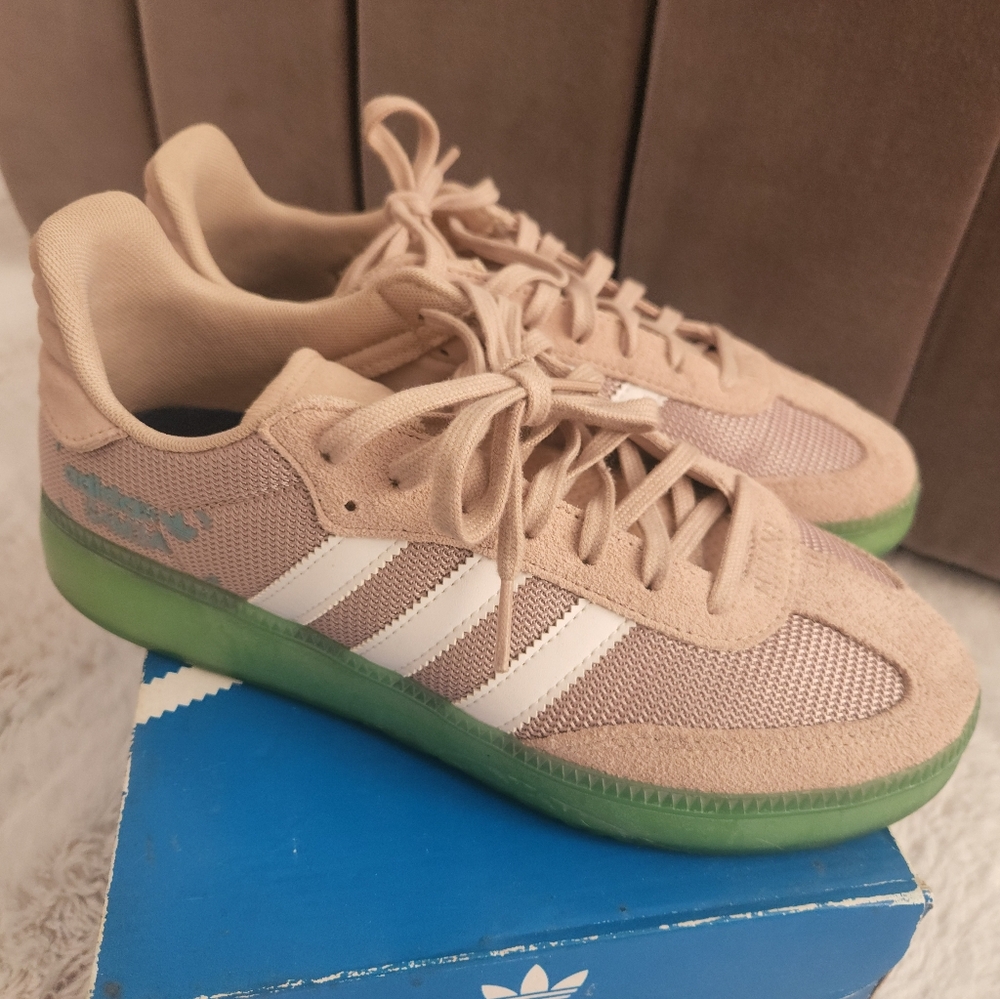 Adidas Womens Beige and Green Casual Low Top Sneakers S4m3a